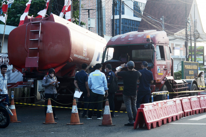KNKT Ungkap Penyebab Kecelakaan Truk Tangki BBM di Jalan Transyogi
