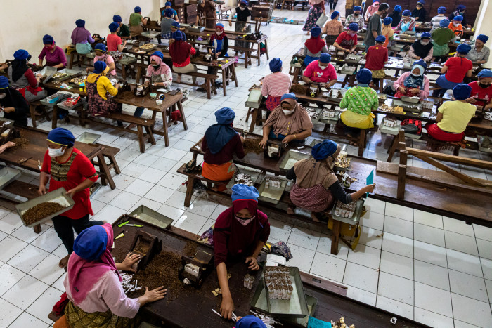 Pabrik SKT Salatiga, Sandaran Hidup Perempuan Pelinting Tembakau