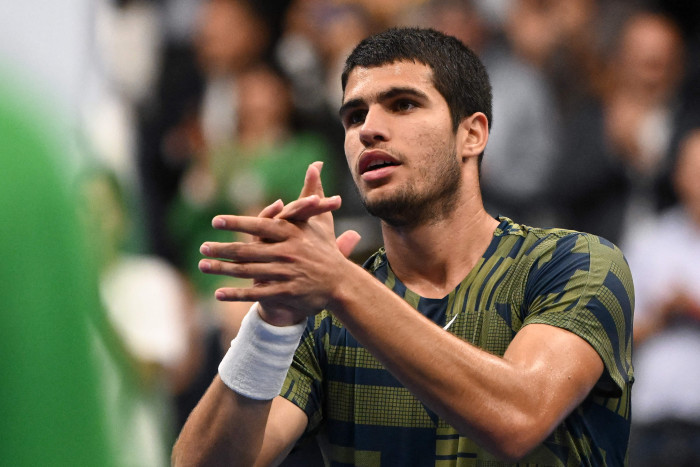 Alcaraz Melaju ke Perempat Final Swiss Indoors