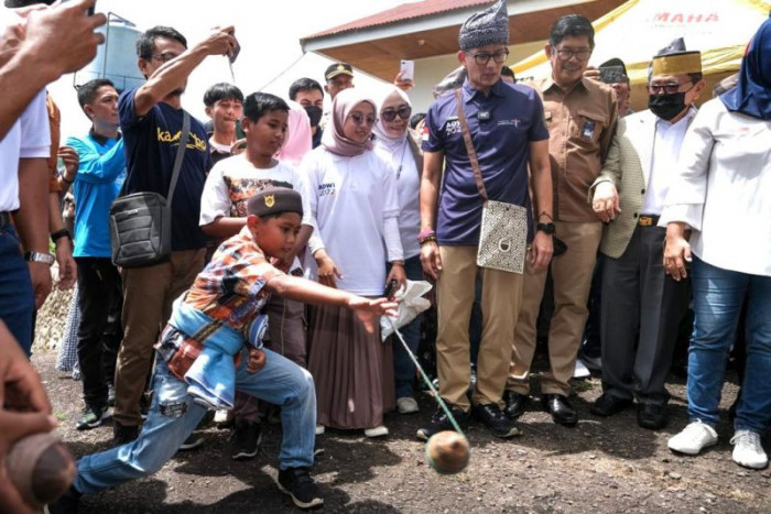 Menparekraf Dorong Desa Wisata Kambo Sulsel Optimalkan Atraksi Wisata