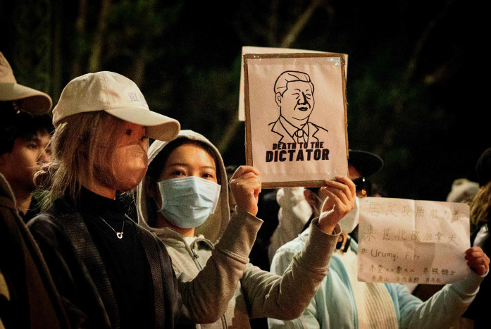 Semula Minta Pelonggaran, Kini Demonstran Tuntut Xi Turun