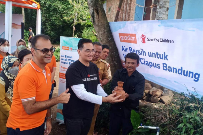 Guardian Indonesia Bangun Fasilitas Air Bersih di Desa Ciapus, Bandung
