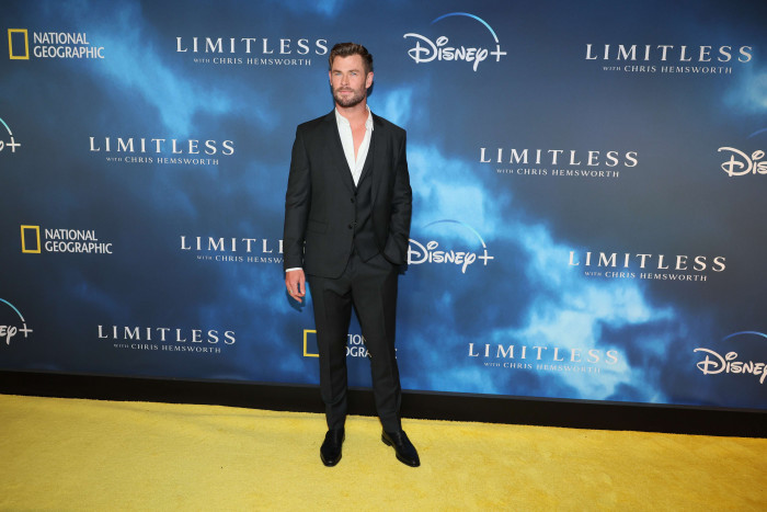 Chris Hemsworth Putuskan Jeda Akting untuk Kesehatan