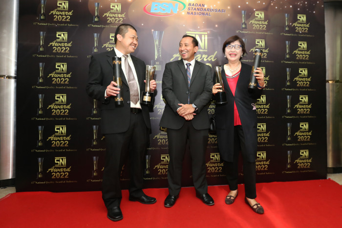 Garudafood Raih Dua Penghargaan SNI Award 2021-2022