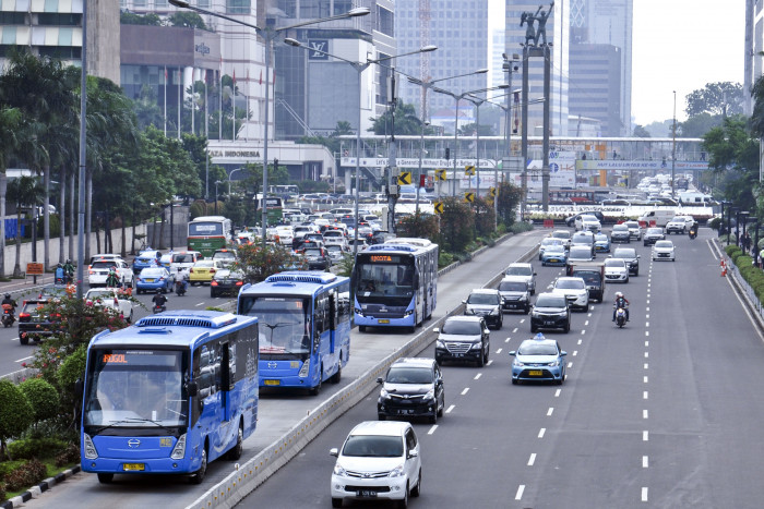 Gara-gara Aksi 411, Sejumlah Rute Transjakarta Dialihkan