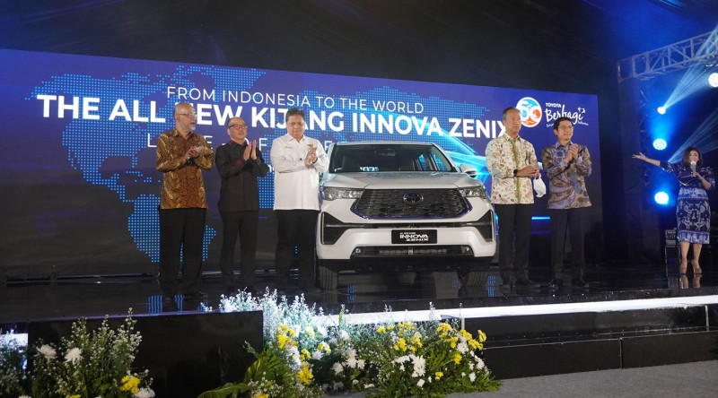 TMMIN Rayakan Produksi Perdana Kendaraan Elektrifikasi Toyota