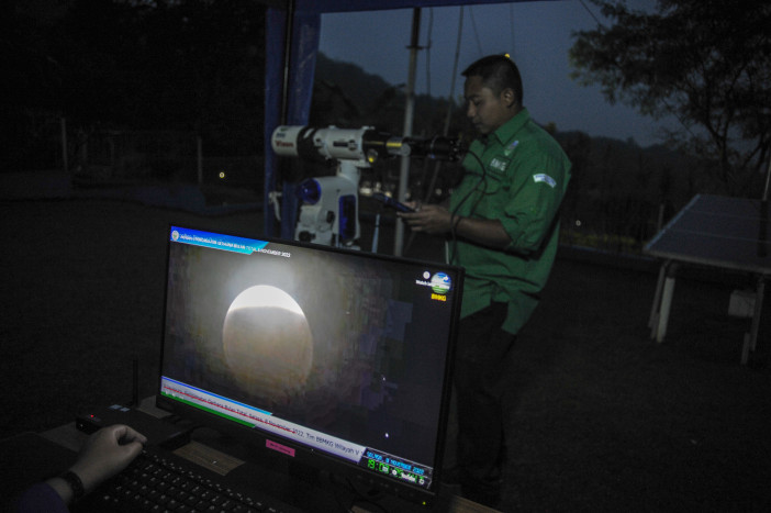 Tertutup Awan Tebal, Gerhana Bulan tidak Terlihat di Medan