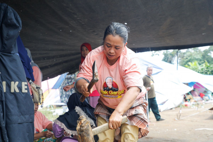 Sepekan, Relawan Mak Ganjar Bangun Dapur Umum untuk Korban Gempa Cianjur