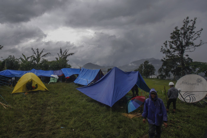 Pemprov Sumbar Kini Bantuan 1,3 Ton Rendang Bagi Korban Gempa Cianjur