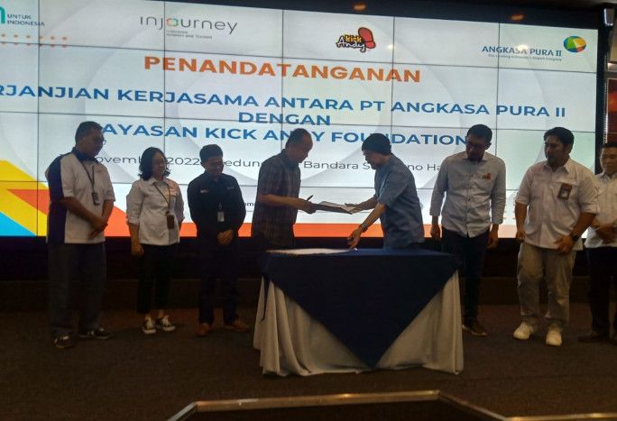 AP II Gandeng KicK Andy Foundation Salurkan Bantuan Rp1 M untuk Pendidikan, Lingkungan dan UMKM