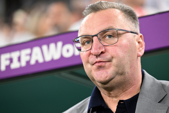 Bawa Polandia ke 16 Besar Piala Dunia, Czeslaw Malah Dipecat