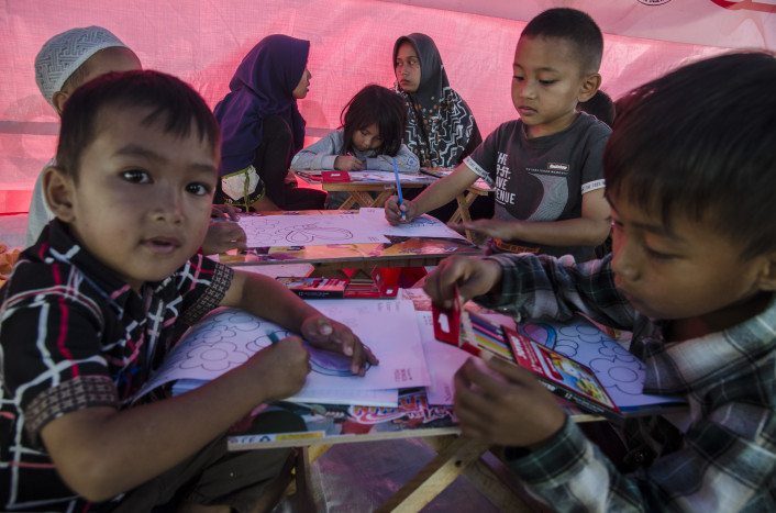 Maksimalkan Pemulihan Cianjur, Kemensos Bangun Sekolah Darurat