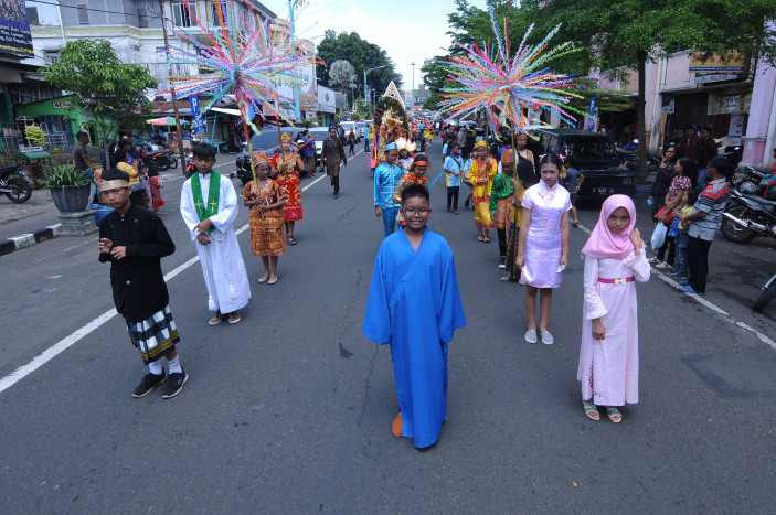 10 Ribu Umat Nasrani di Kota Salatiga Merayakan Natal di Lapangan