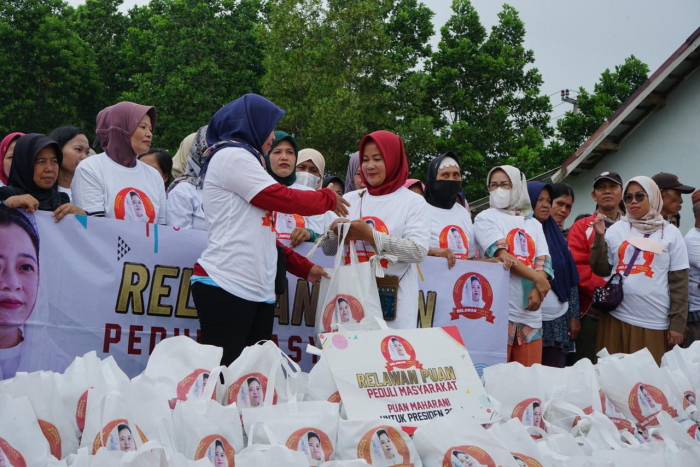 Relawan Puan Gelar Pentas Seni di Banyuwangi dan Kegiatan Sosial di Palembang 
