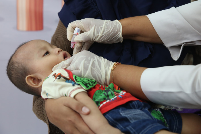 Vaksinasi Polio Lindungi Anak dan Lingkungannya