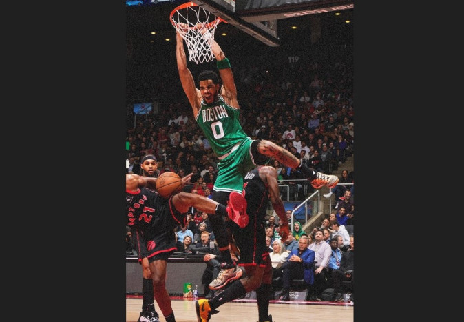 Tatum Pimpin Celtics Menang di Kandang Raptors