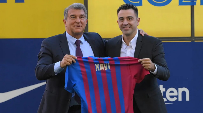 Laporta Tegaskan Dukungan kepada Xavi Seusai Barcelona Juara Piala Super Spanyol