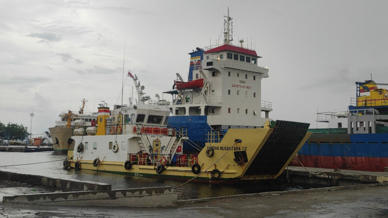 Aktivitas Pelayaran di Pelabuhan Lorens Say Maumere Sudah Normal