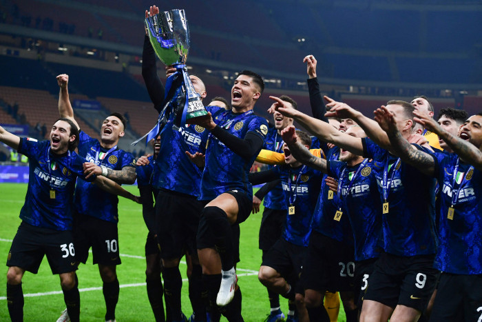 Inter Milan dan AC Milan Berburu Trofi Pertama di 2023