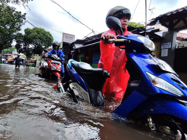 Jakarta Dilanda Hujan Lebat, Kawasan Kemang Tergenang 80 Cm