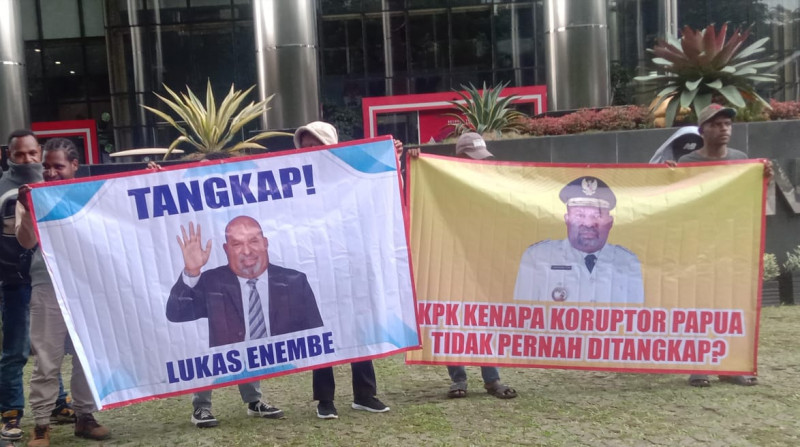 Mahasiswa Papua Desak KPK Panggil Lukas Enembe Kembali