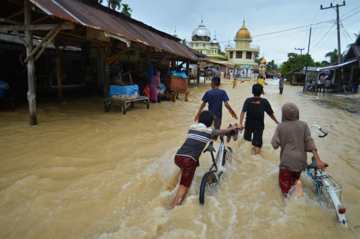 BMKG: Potensi Hujan Lebat di Hampir Seluruh Wilayah Indonesia Esok Hari