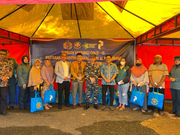 1.500 Warga Ikuti Serbuan Vaksinasi Covid-19 di Lanal Palembang
