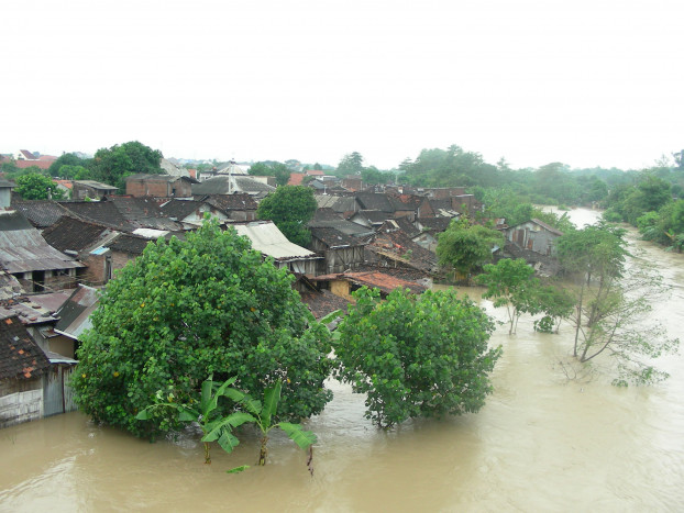 Seorang Warga Tewas akibat Banjir Bandang Menerjang Kompleks Perumahan di Semarang