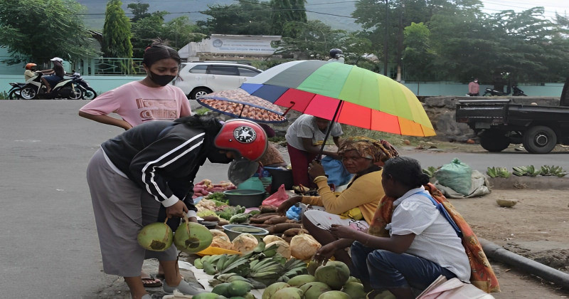 Penjual Sayur di Pasar Inpres Larantuka Wajib Bayar Karcis Meski Dagangan tak Laku