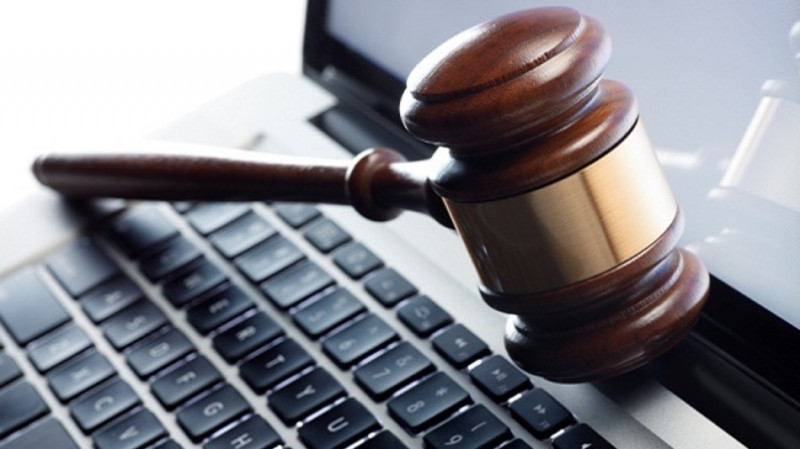 Perkembangan Bisnis Perlu Didukung Literasi Hukum Melalui Platform Digital