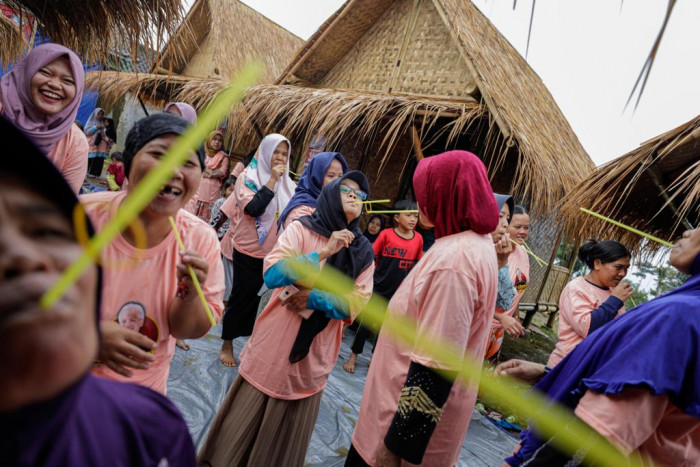 Senyum Korban Gempa Cianjur Ikuti Trauma Healing Mak Ganjar