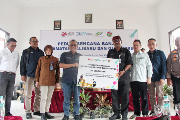 Perkebunan Nusantara Group Salurkan Bantuan untuk Korban Banjir Bandang di Banyuwangi