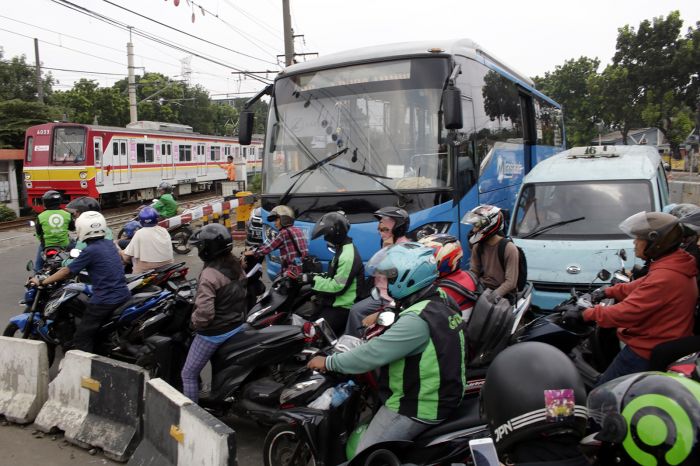 DPRD DKI: Layanan Transportasi Bisa Selesaikan Kemacetan