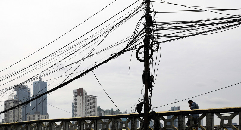 Ingin Bebas dari Kabel Udara, Pemda DKI Jakarta Wajib Berikan Ganti Rugi 