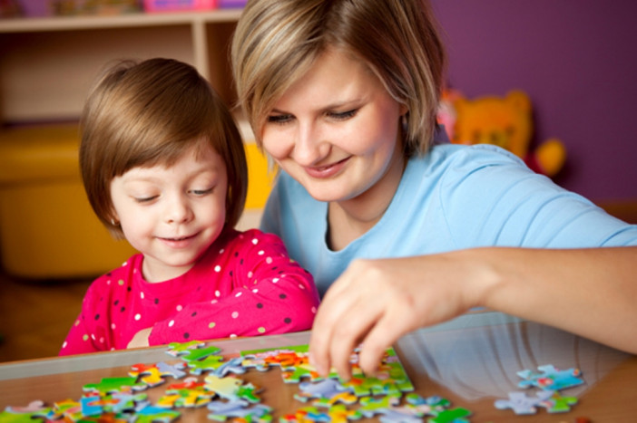 Main Puzzle dan Belajar Bahasa Bisa Cegah Demensia Frontotemporal