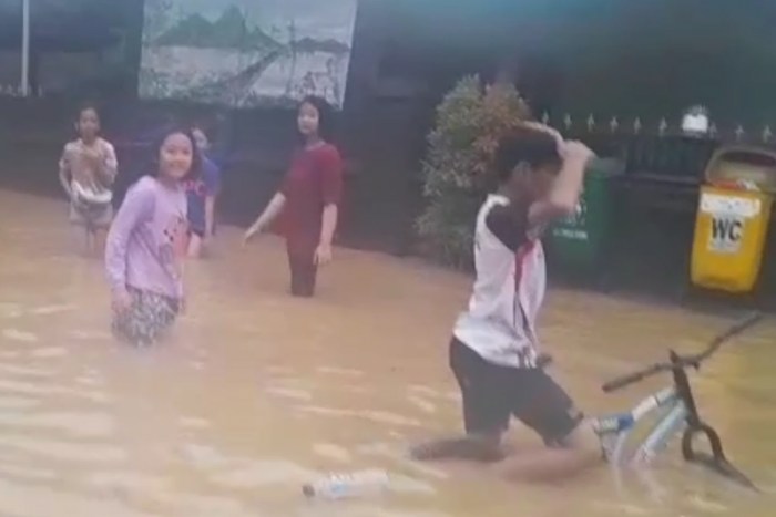 Banjir Sumbawa Barat Rendam 7.500 Rumah
