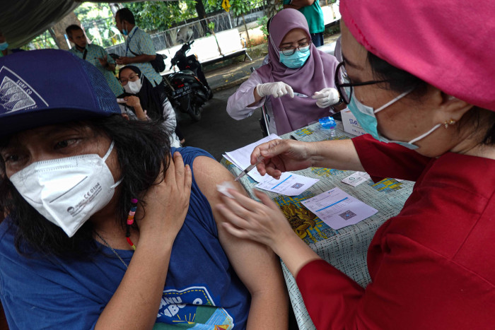 Menkes Tegaskan Vaksinasi Booster Kedua untuk Masyarakat Gratis