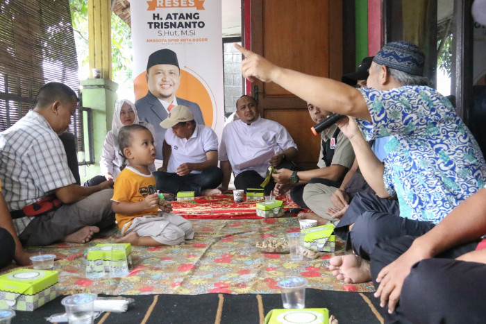 Reses DPRD Kota Bogor, Kang Atang Menyimak Curhatan Warga
