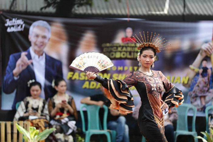 Lestarikan Budaya, OMG Jatim Gelar Lomba Fashion Show Pakaian Adat Nusantara