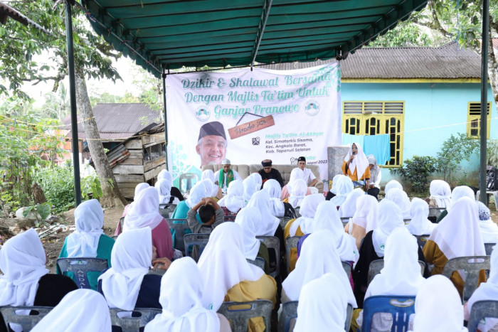 Tuan Guru Sahabat Ganjar Gelar Zikir dan Salawat Bersama Majelis Taklim di Tapanuli Selatan