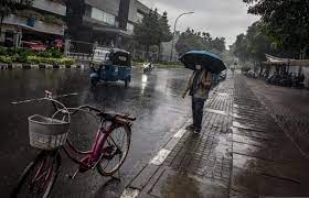 Mayoritas Kota Besar Diprakirakan Hujan Ringan Hingga Sedang