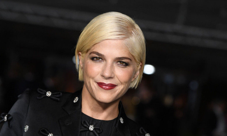 Aktris Selma Blair Ingin Buat Penyandang Disabilitas Mudah Berbelanja