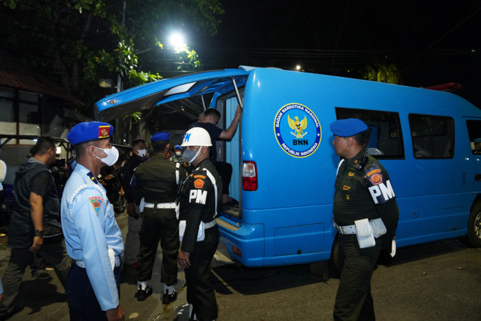 Puspom TNI Bersama Petugas Gabungan Razia Anggota TNI Polri di Tempat Hiburan Malam