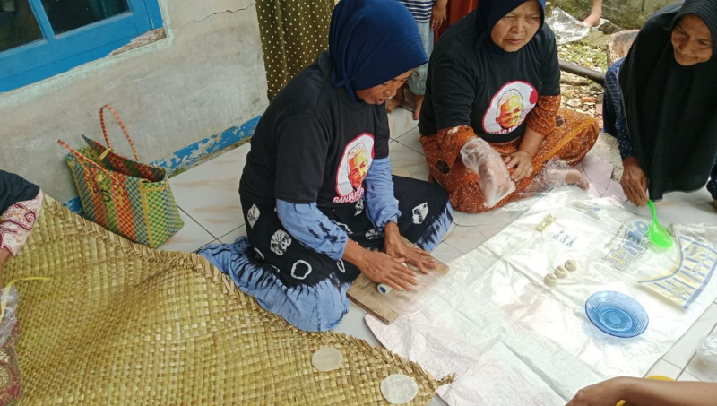 GMC Banten Bangkitkan Kembali UMKM Produk Opak