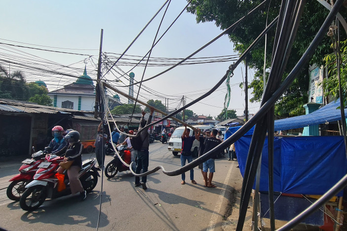 Kabel Penyedia Jaringan Telko di Jakarta Semrawut, Bina Marga: Akan Dipotong Paksa