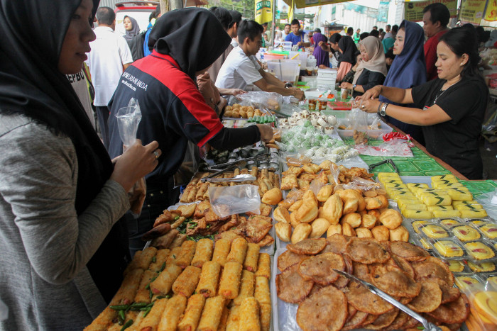 Bazar Takjil di Benhil Terima Pembayaran Digital