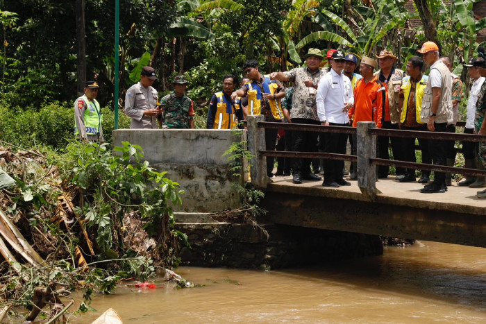 Tanggul Sungai Dawe Jebol, Ganjar Ingatkan Sistem Peringatan di Daerah Rawan