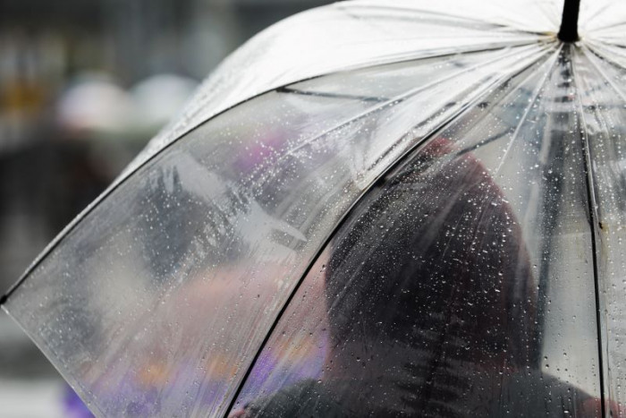 BMKG: Waspadai Potensi Hujan Disertai Petir di Jakarta hari Ini