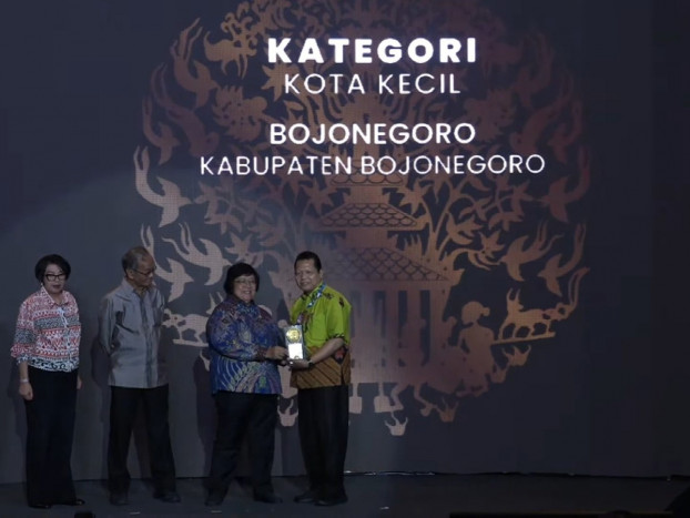 KLHK Berikan Anugerah Adipura Tahun 2022 untuk Bojonegoro