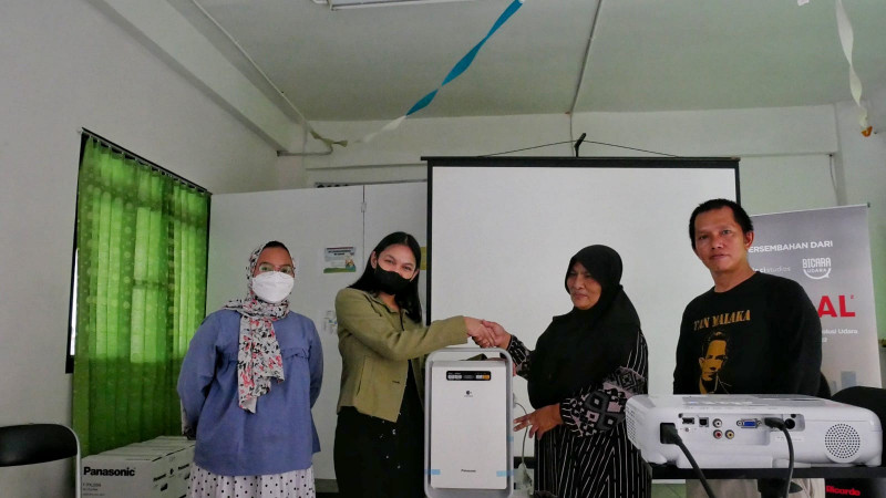 Tingkatkan Kualitas Udara, Panasonic-Bicara Udara Berikan Air Purifier di Rusunawa Marunda
